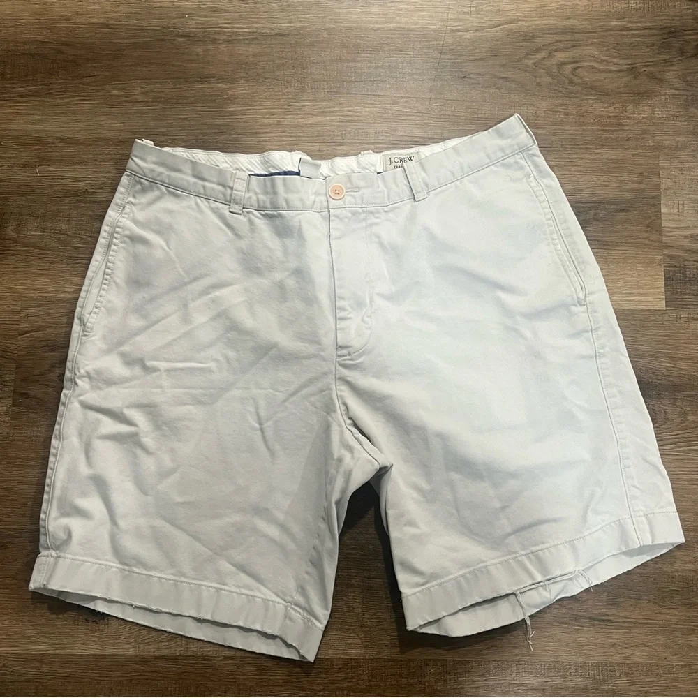 J Crew Men’s Khaki Shorts Size 36W Preppy Restaurant Server Waiter Summer Teen